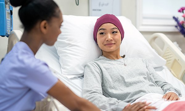 Examining how early experiences in oncology settings influence nurses’ career decisions
